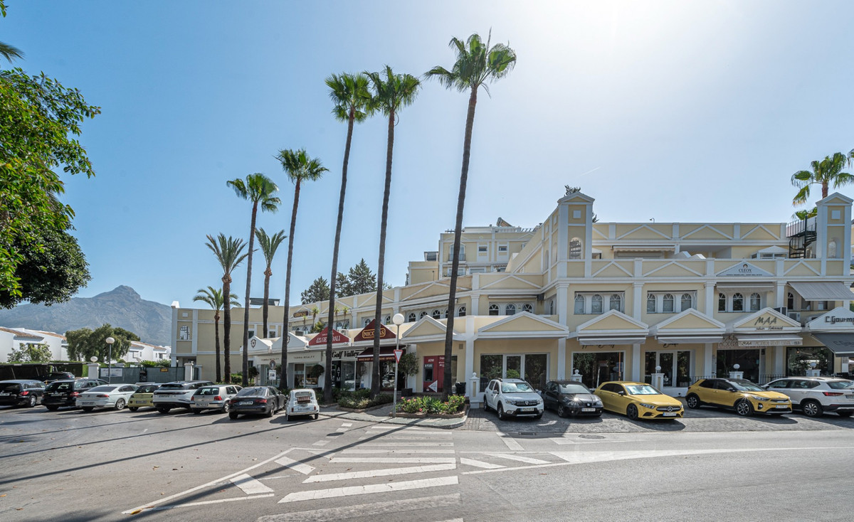 280b428b65c8dcbb47dc4e90618b1d18 - 31