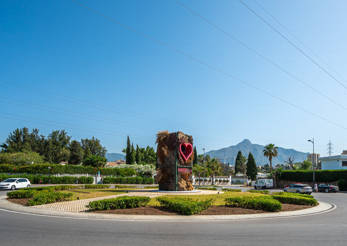 280b428b65c8dcbb47dc4e90618b1d18 - 34