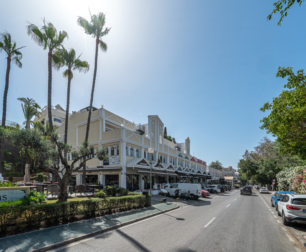 280b428b65c8dcbb47dc4e90618b1d18 - 41