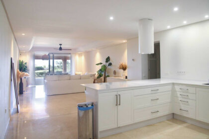 28c95c24c8e7766fdf009e3725fbac12 - 17