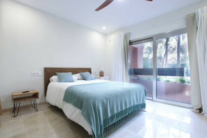 28c95c24c8e7766fdf009e3725fbac12 - 19