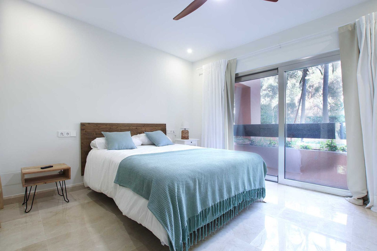 28c95c24c8e7766fdf009e3725fbac12 - 19