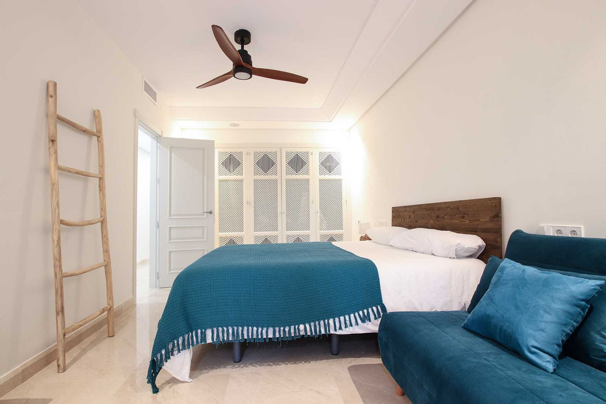 28c95c24c8e7766fdf009e3725fbac12 - 20