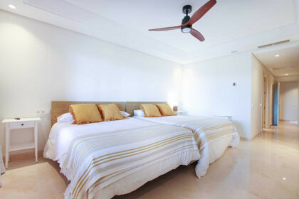 28c95c24c8e7766fdf009e3725fbac12 - 25