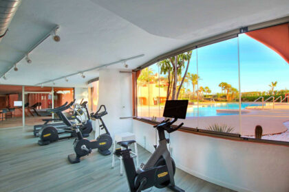 28c95c24c8e7766fdf009e3725fbac12 - 32