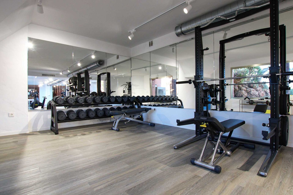 28c95c24c8e7766fdf009e3725fbac12 - 36