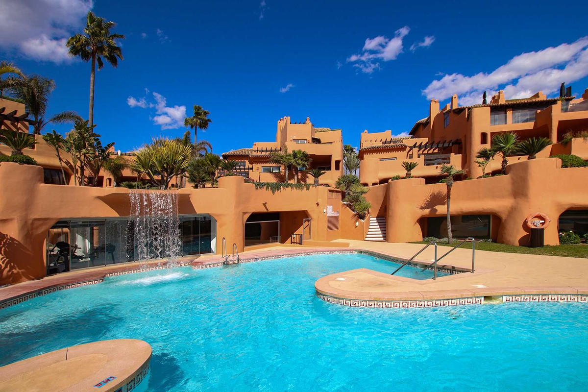 28c95c24c8e7766fdf009e3725fbac12 - 39