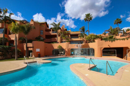 28c95c24c8e7766fdf009e3725fbac12 - 40