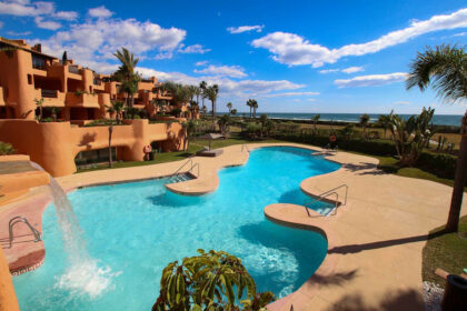 28c95c24c8e7766fdf009e3725fbac12 - 44