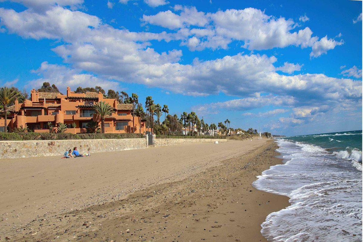 28c95c24c8e7766fdf009e3725fbac12 - 47