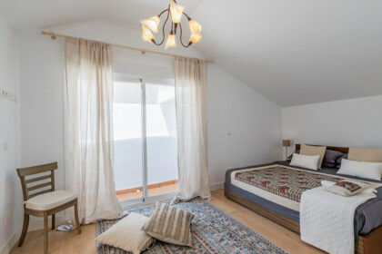 299ae5d859561885479eedc7fd3075f0 - 18