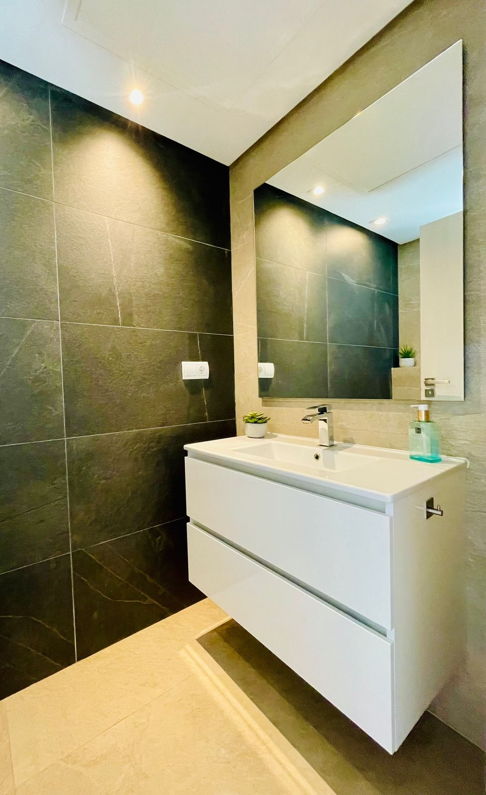 29a818fb667fef4fed3da7cae742559f - 15