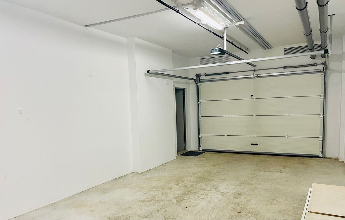 29a818fb667fef4fed3da7cae742559f - 33