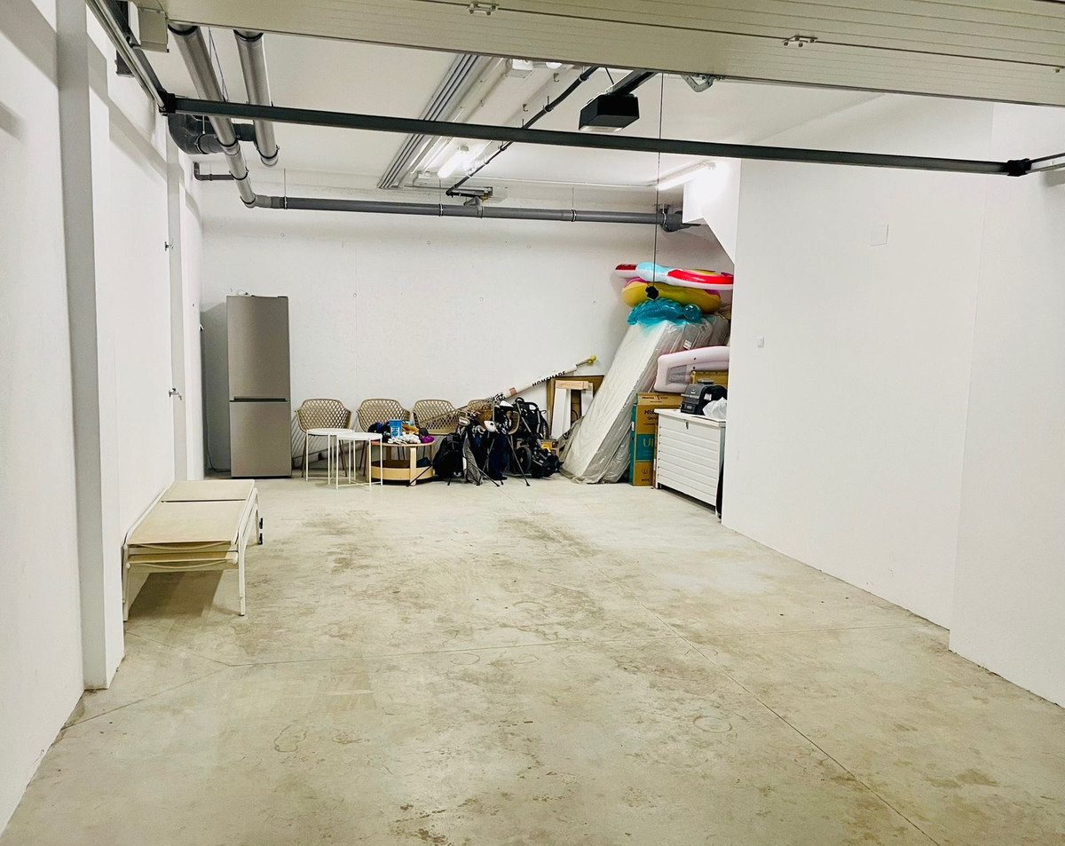 29a818fb667fef4fed3da7cae742559f - 35