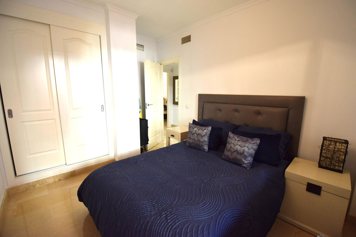 2a0869f1504ff4df0bff60eb96983594 - 12