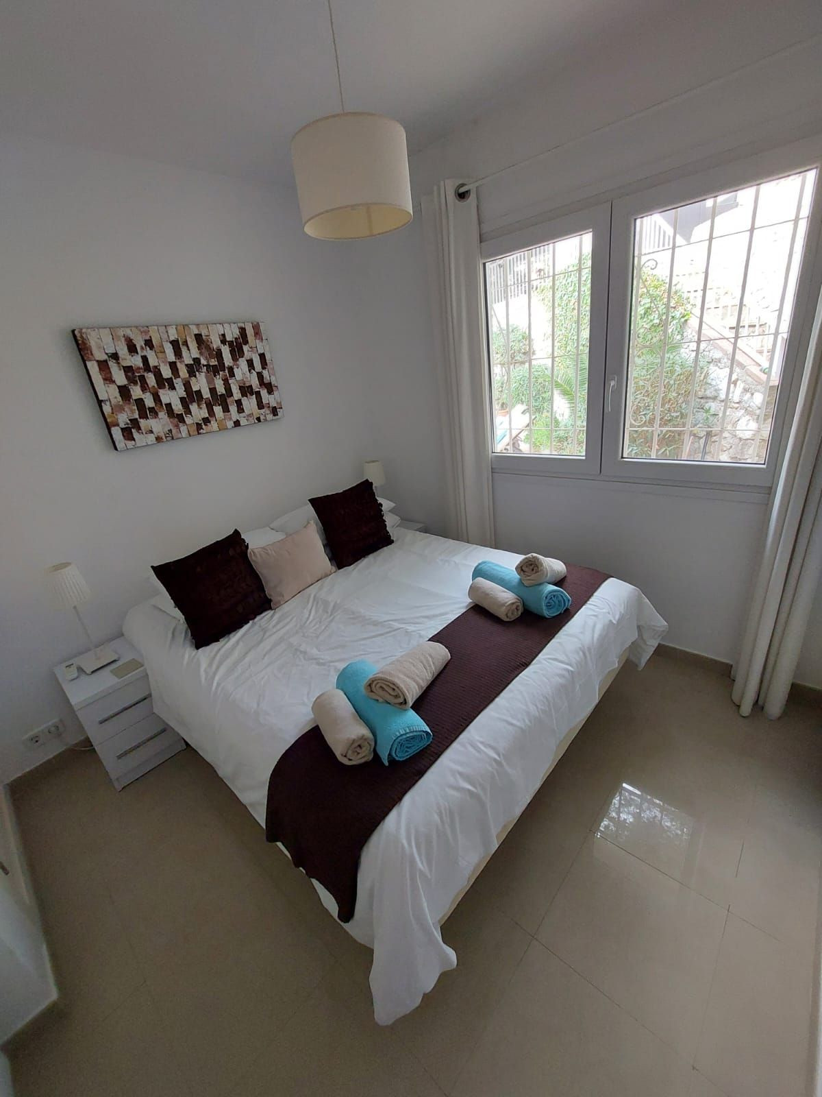 2a0ab89b16f432f0333fb3f59c534645 - 12