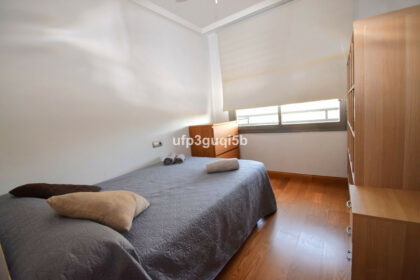 2a6adef743bf45acc46bea386cf26d5a - 17