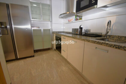 2a6adef743bf45acc46bea386cf26d5a - 6