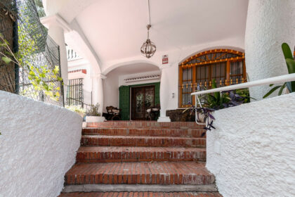 2bce6f4832f2c543e1ed527d644e3583 - 31