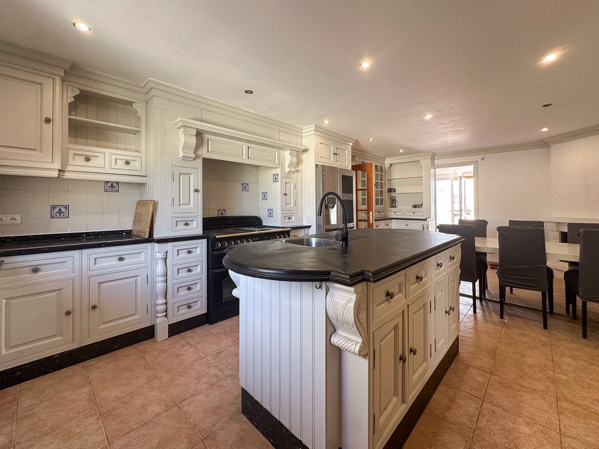 2c262fc61ee3341076d1fe064f27967f - 11