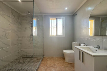 2c262fc61ee3341076d1fe064f27967f - 15