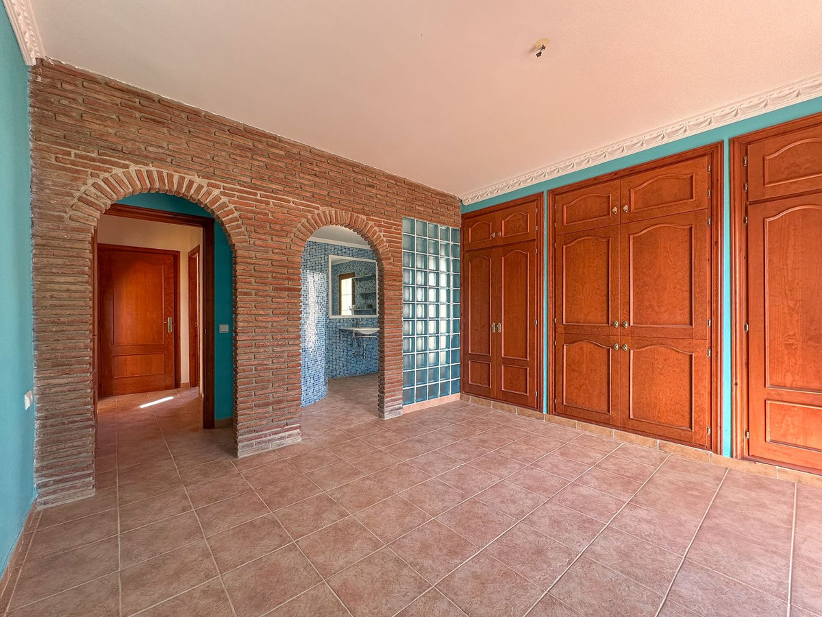 2c262fc61ee3341076d1fe064f27967f - 19