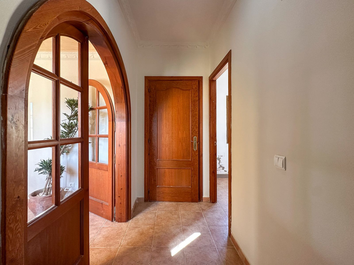 2c262fc61ee3341076d1fe064f27967f - 25