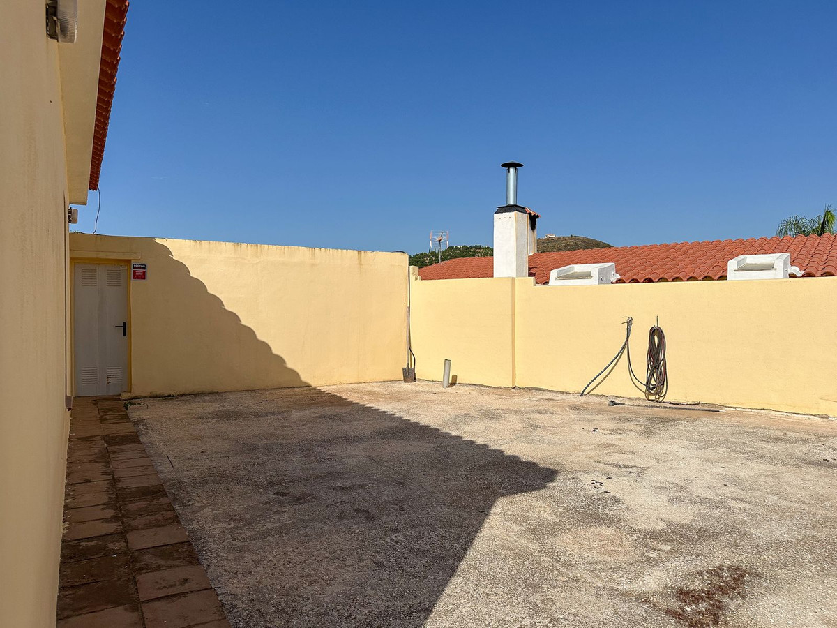 2c262fc61ee3341076d1fe064f27967f - 32