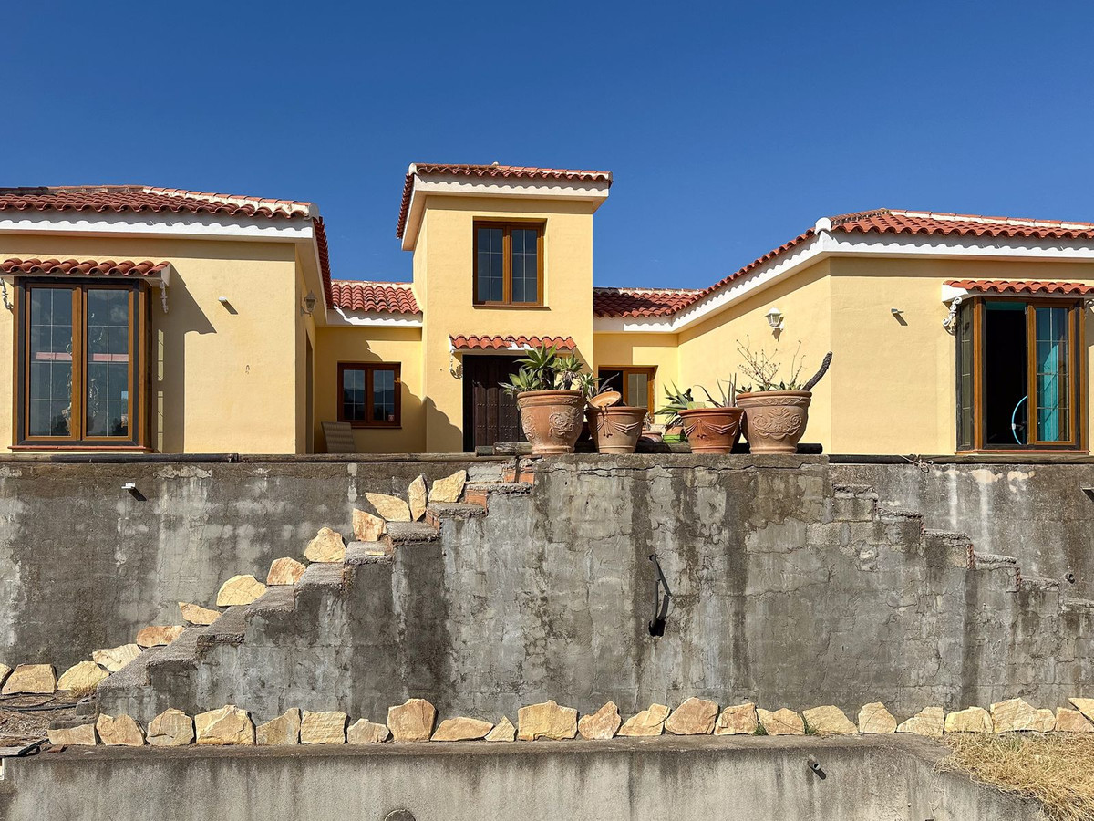 2c262fc61ee3341076d1fe064f27967f - 35