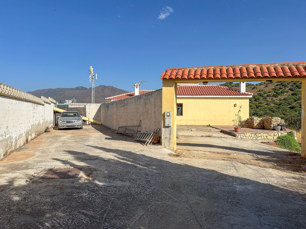 2c262fc61ee3341076d1fe064f27967f - 36