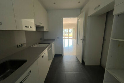 2c27131b25abaa28c7e4f04976d1cfd4 - 11