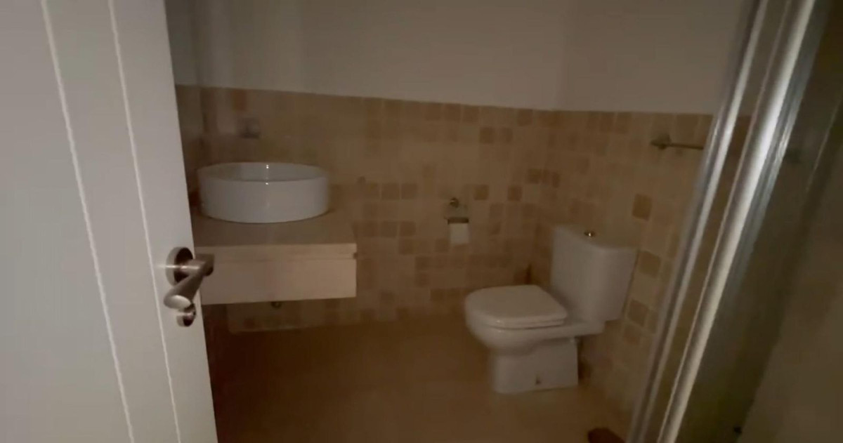 2c27131b25abaa28c7e4f04976d1cfd4 - 15