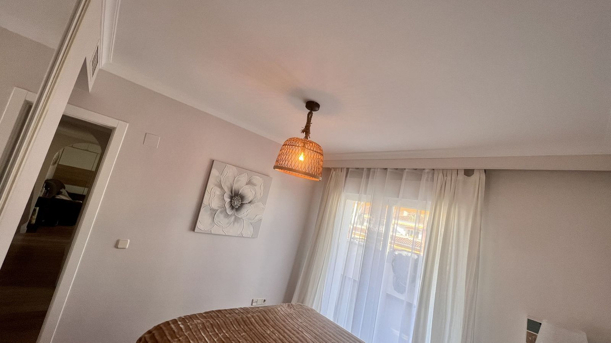 2cdad2dedcea143d93dfef5948b74cfd - 16