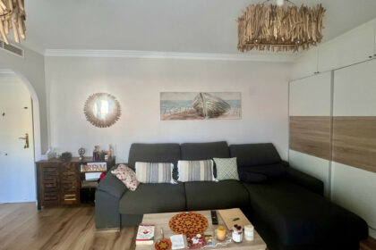 2cdad2dedcea143d93dfef5948b74cfd - 18