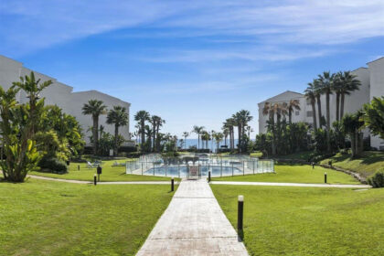 2d0a6e3e6e731d8c4f0ac3fb0089fb9e - 13