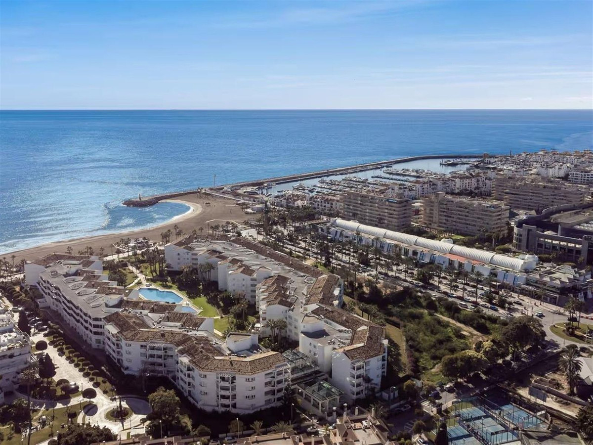 2d0a6e3e6e731d8c4f0ac3fb0089fb9e - 16