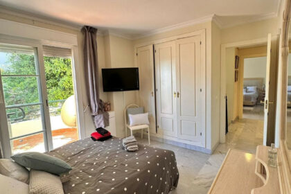 2d995de6fb36c343f32a05fbb85b2f5d - 5