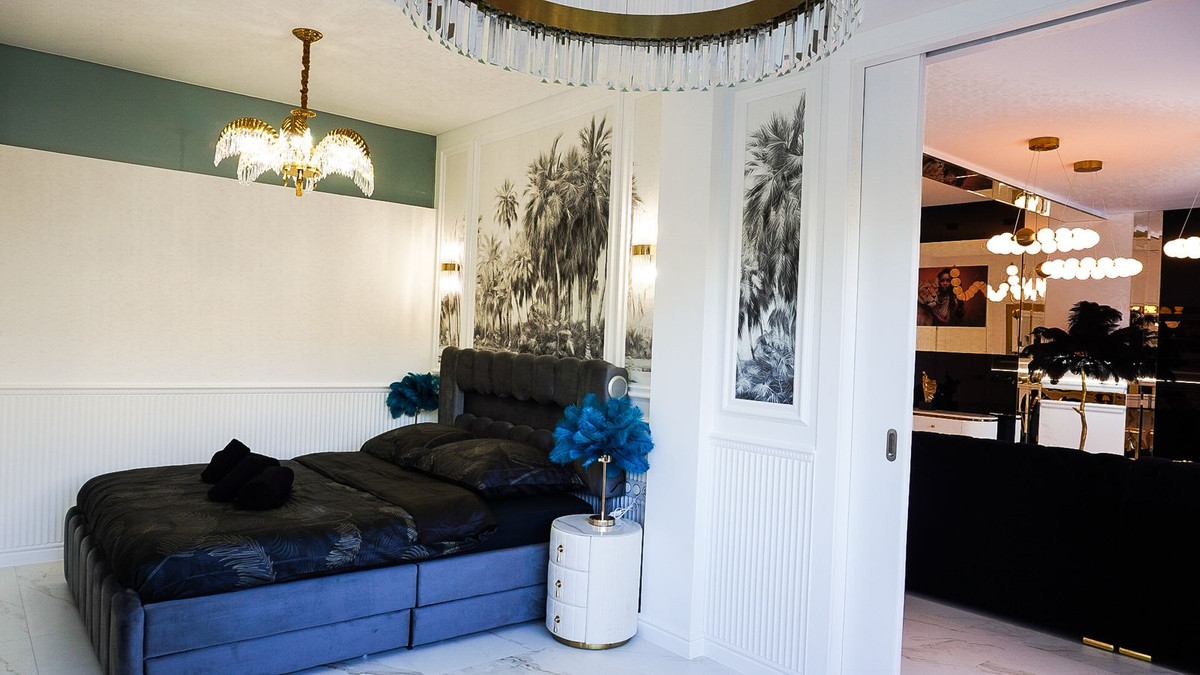 2db1364feb34c291c328137c7ddb2218 - 18