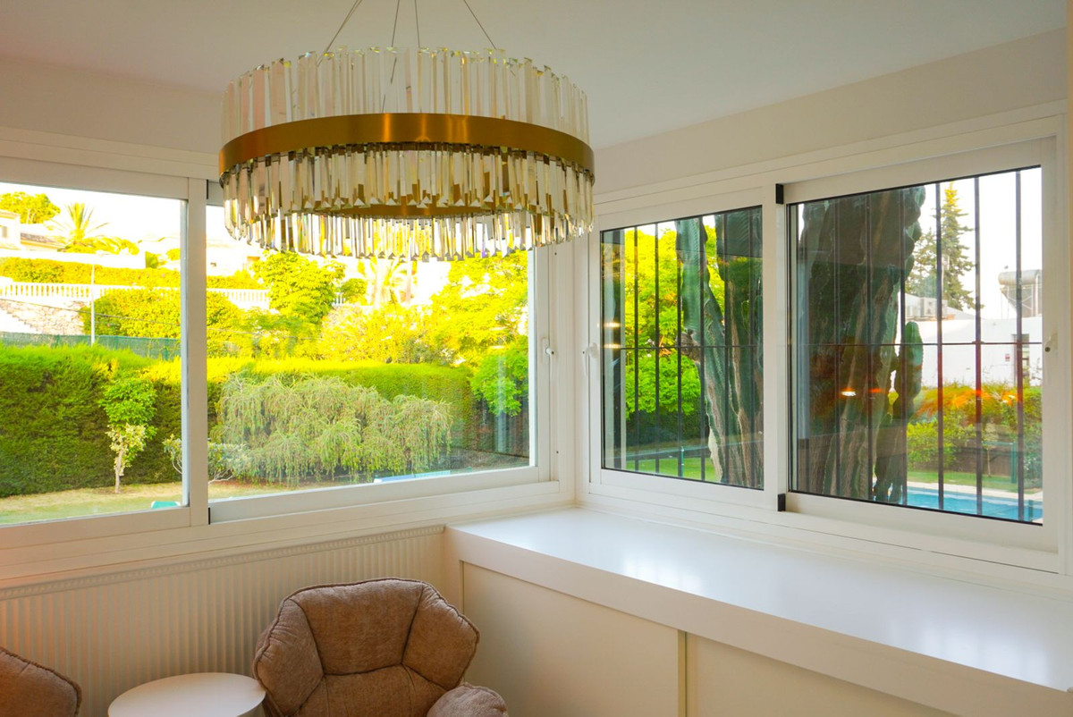 2db1364feb34c291c328137c7ddb2218 - 23