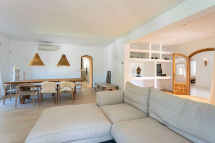 2dc9cbc07e0656c24c9b62329d80c543 - 10