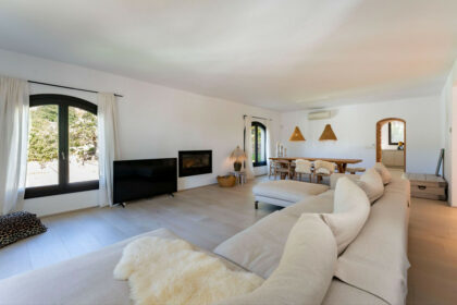 2dc9cbc07e0656c24c9b62329d80c543 - 11