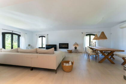 2dc9cbc07e0656c24c9b62329d80c543 - 12