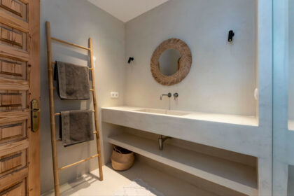 2dc9cbc07e0656c24c9b62329d80c543 - 25