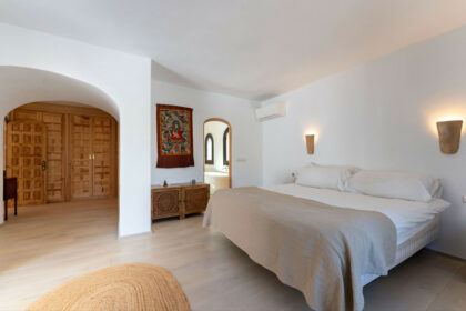 2dc9cbc07e0656c24c9b62329d80c543 - 32