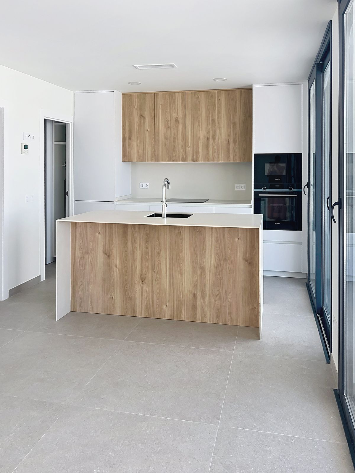 2ebe26c3b70e3731d5376b77fbd54ad8 - 14