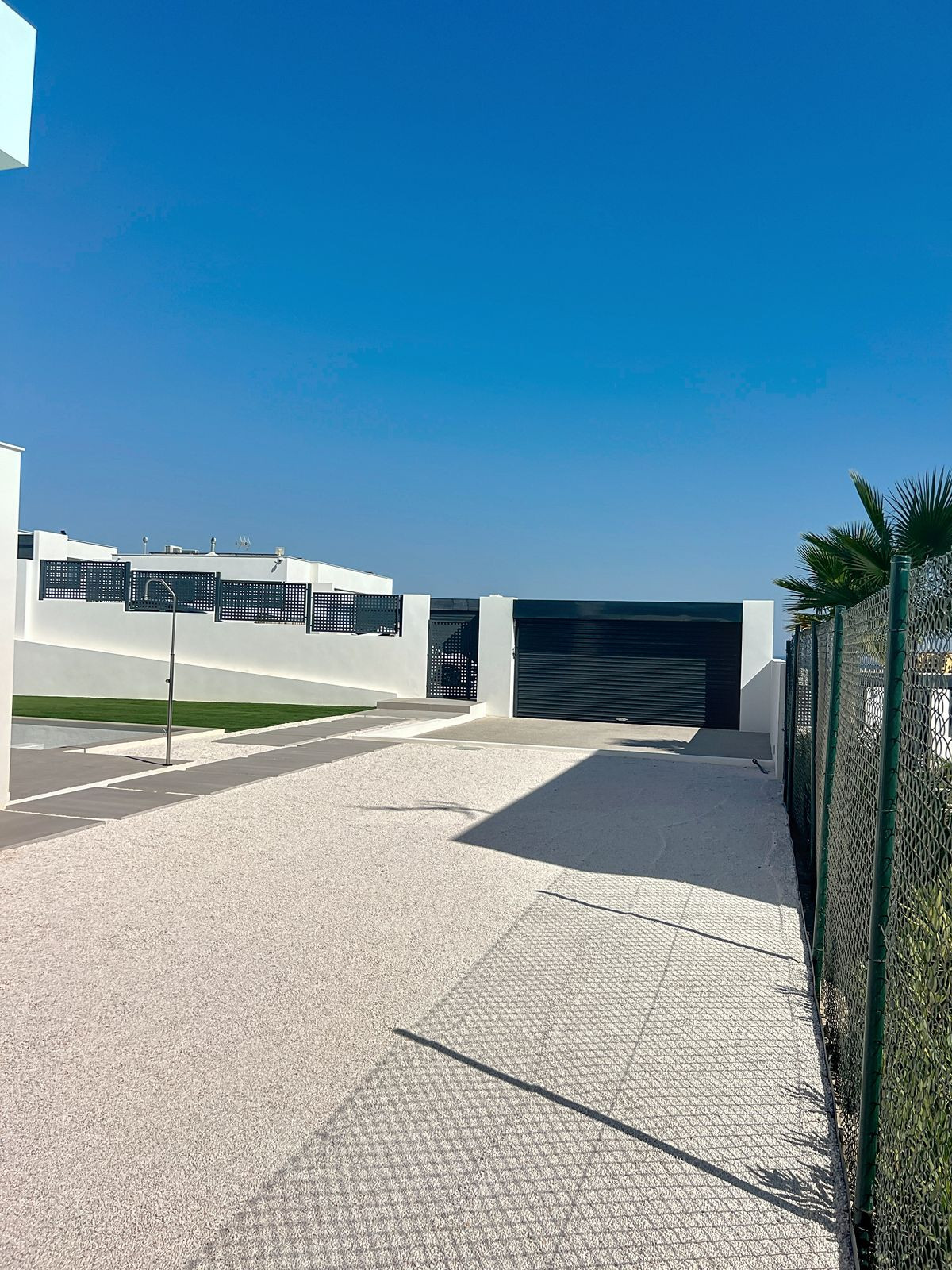 2ebe26c3b70e3731d5376b77fbd54ad8 - 4