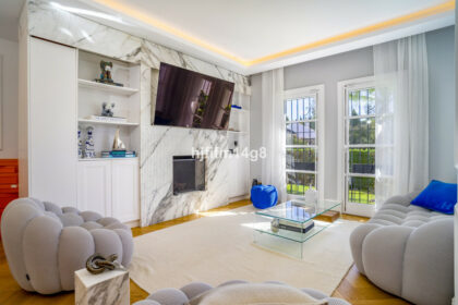 30c67c9016c4ba46941d154bced379ac - 18