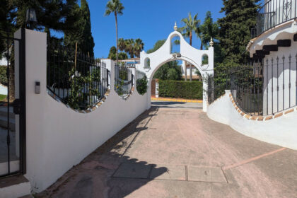 31784df107d6961943b74248df604dd1 - 51