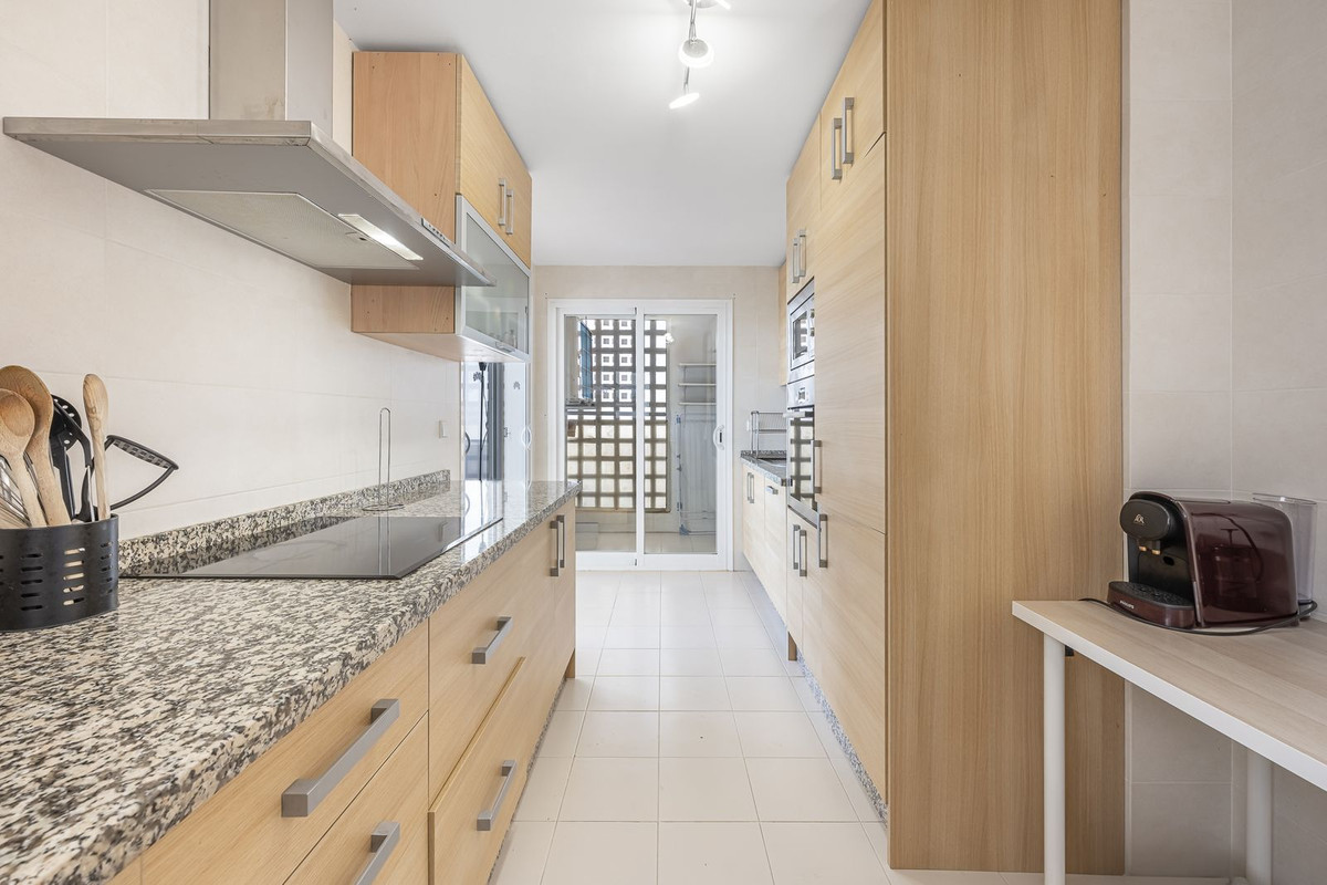 317dd76c579b53aebb7d8b5850d7ebca - 14