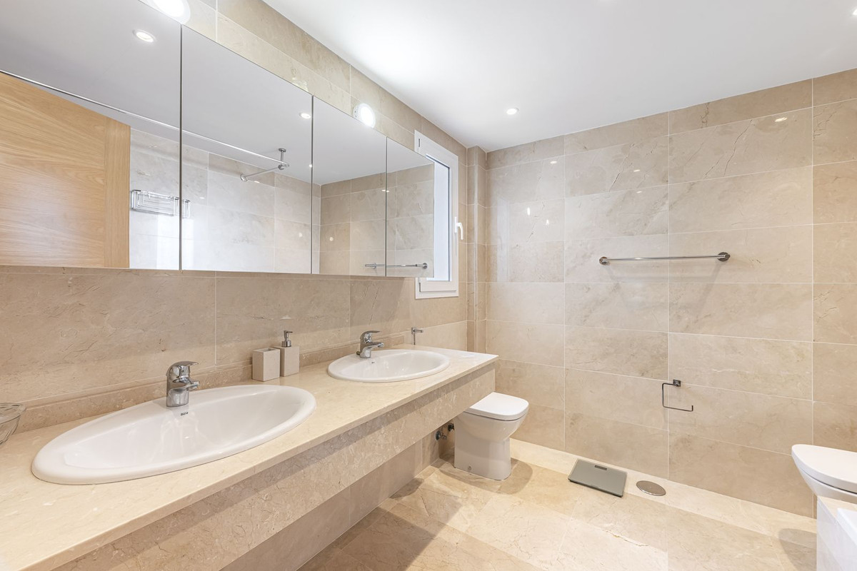 317dd76c579b53aebb7d8b5850d7ebca - 20